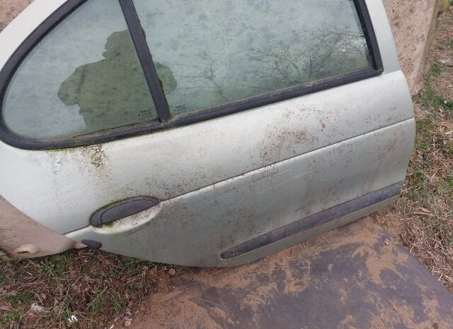 
								RENAULT Jobb hátsó Ajtó (Részeivel) full									