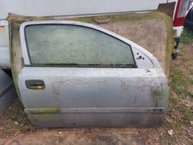 OPEL Jobb első Ajtó (Részeivel)