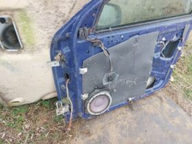 SKODA Jobb első Ajtó (Részeivel)