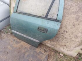 OPEL Bal hátsó Ajtó (Részeivel)