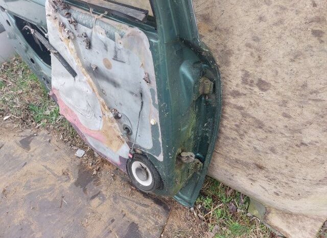 
								OPEL Bal hátsó Ajtó (Részeivel) full									