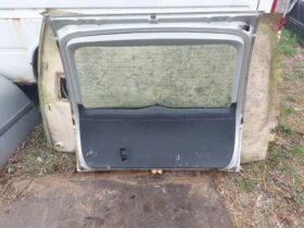 SKODA Csomagtérajtó (Részeivel)