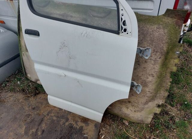 
								TOYOTA Jobb első Ajtó (Részeivel) full									