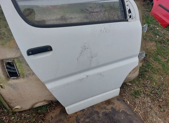 
								TOYOTA Jobb első Ajtó (Részeivel) full									