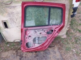 RENAULT Jobb hátsó Ajtó (Részeivel)