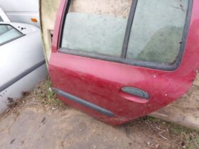 RENAULT Bal hátsó Ajtó (Részeivel)