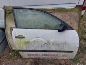 SEAT Jobb első Ajtó (Részeivel)