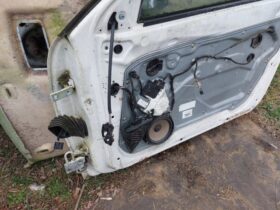 SEAT Jobb első Ajtó (Részeivel)