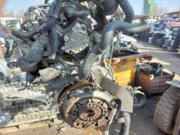 
										TOYOTA Komplett Motor (Segédberendezésekkel) full									