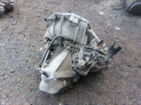NISSAN Váltó (Mechanikus)