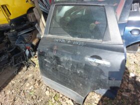 NISSAN Bal hátsó Ajtó (Részeivel)