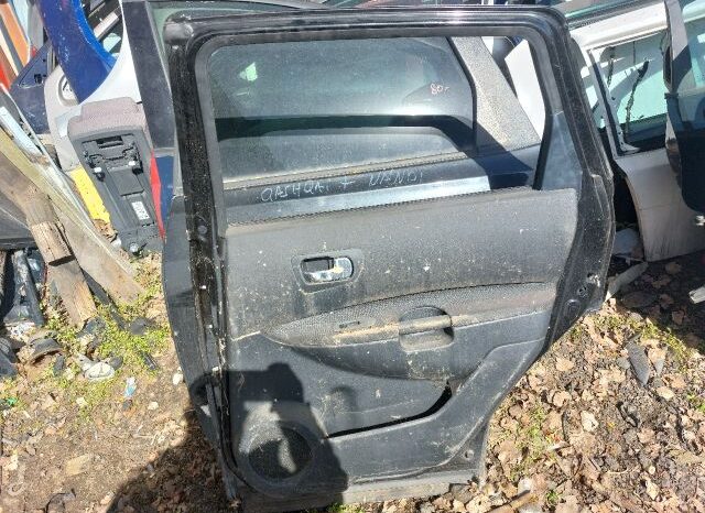 
								NISSAN Jobb hátsó Ajtó (Részeivel) full									