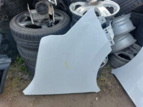 NISSAN Jobb első Sárvédő