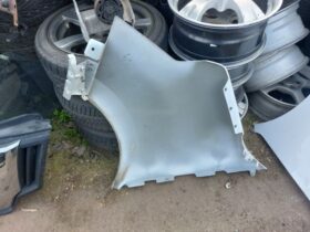 NISSAN Jobb első Sárvédő