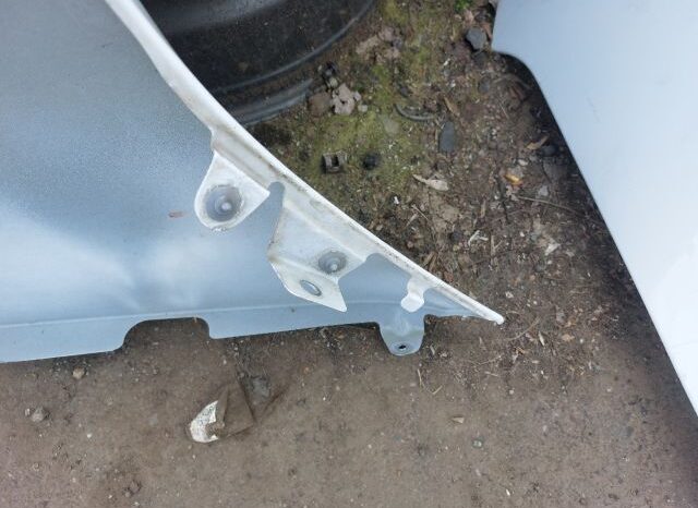 
								NISSAN Jobb első Sárvédő full									