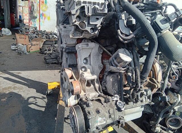 
								PEUGEOT Komplett Motor (Segédberendezésekkel) full									
