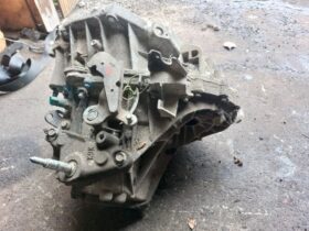 NISSAN Váltó (Mechanikus)