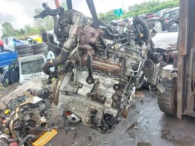 TOYOTA Komplett Motor (Segédberendezésekkel)