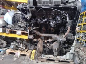 FORD Motor (Fűzött blokk hengerfejjel)