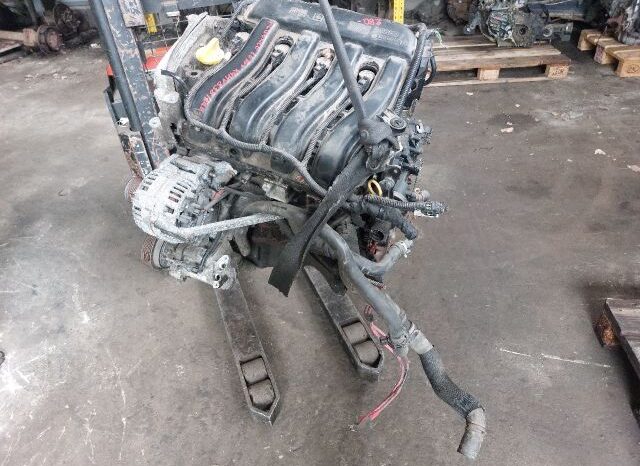 
								RENAULT Komplett Motor (Segédberendezésekkel) full									