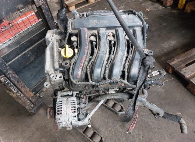 
								RENAULT Komplett Motor (Segédberendezésekkel) full									