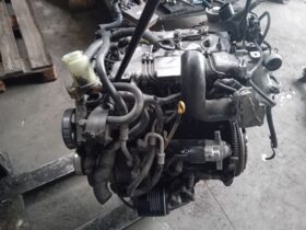 TOYOTA Komplett Motor (Segédberendezésekkel)