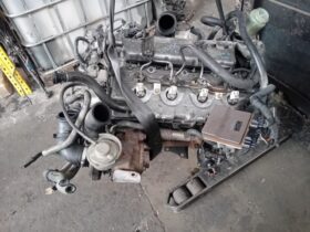 TOYOTA Komplett Motor (Segédberendezésekkel)