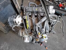 RENAULT Komplett Motor (Segédberendezésekkel)