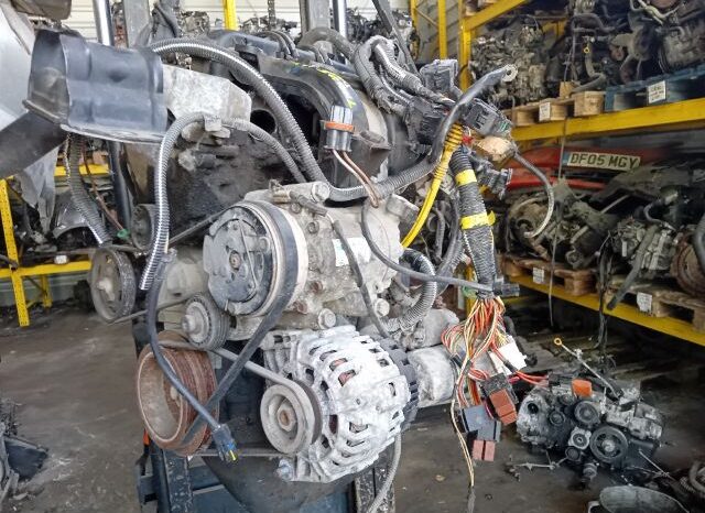 
								RENAULT Komplett Motor (Segédberendezésekkel) full									