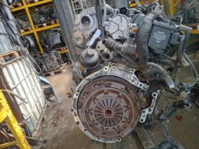 PEUGEOT Komplett Motor (Segédberendezésekkel)