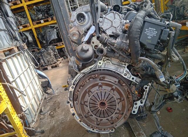 
								PEUGEOT Komplett Motor (Segédberendezésekkel) full									