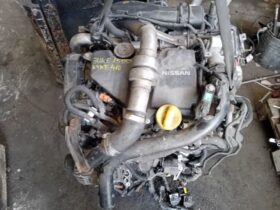 NISSAN Komplett Motor (Segédberendezésekkel)