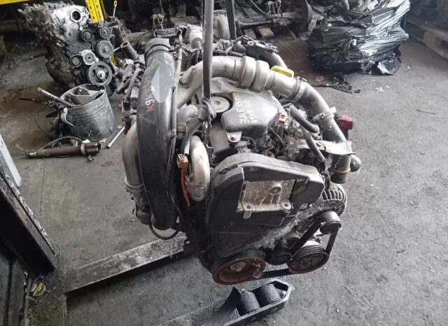 
								NISSAN Komplett Motor (Segédberendezésekkel) full									
