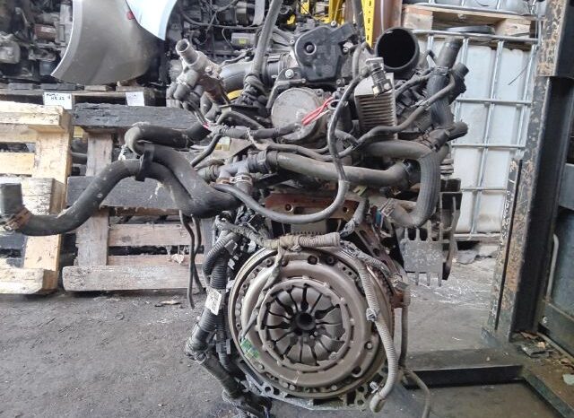 
								NISSAN Komplett Motor (Segédberendezésekkel) full									
