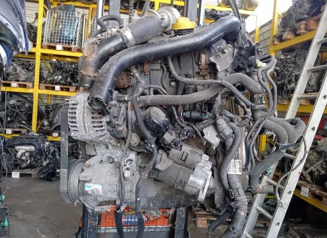 
								NISSAN Komplett Motor (Segédberendezésekkel) full									