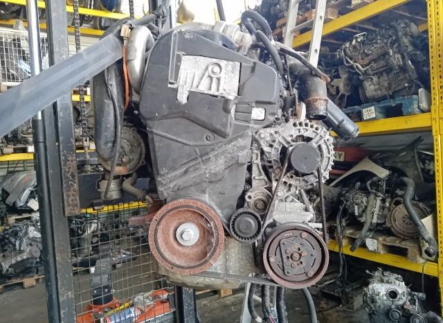 
								NISSAN Komplett Motor (Segédberendezésekkel) full									