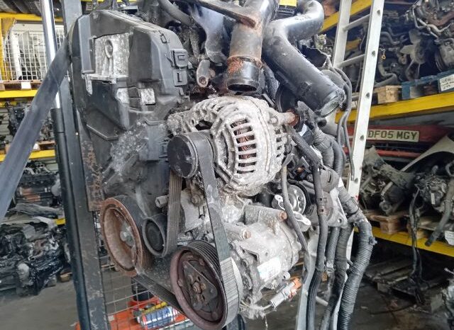 
								NISSAN Komplett Motor (Segédberendezésekkel) full									