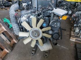 MERCEDES-BENZ Komplett Motor (Segédberendezésekkel)