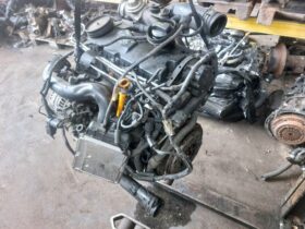 SEAT Komplett Motor (Segédberendezésekkel)