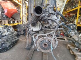 TOYOTA Komplett Motor (Segédberendezésekkel)