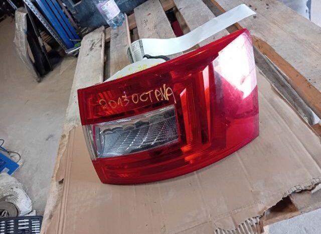 
								SKODA Jobb Hátsó Lámpa full									