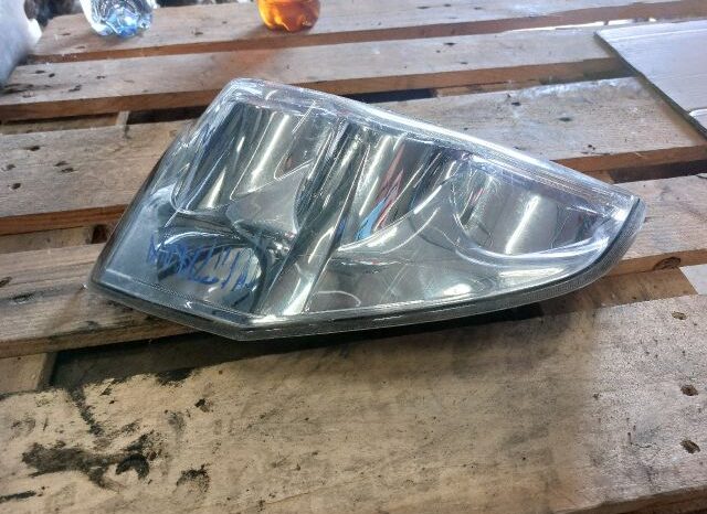 
								SUZUKI Bal Hátsó Lámpa full									
