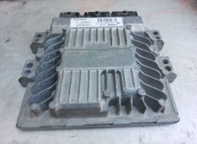 
								RENAULT Motorvezérlő full									