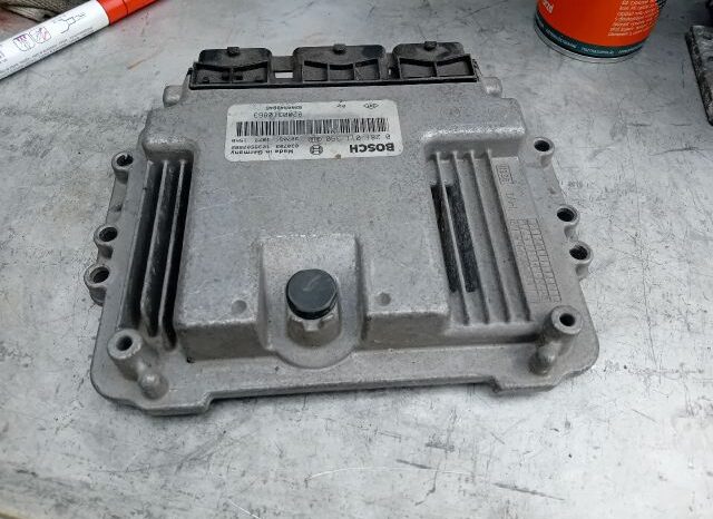 
								RENAULT Motorvezérlő full									