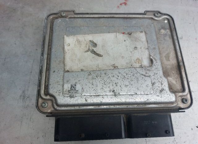 
								VW Motorvezérlő full									