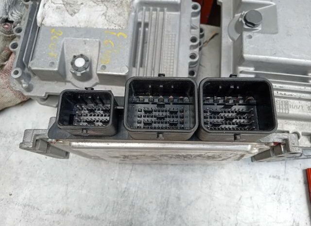 
								PEUGEOT Motorvezérlő full									
