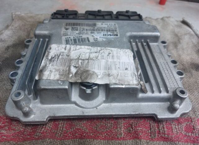 
								PEUGEOT Motorvezérlő full									