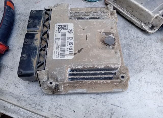 
								VW Motorvezérlő full									