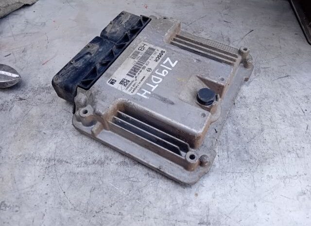 
								OPEL Motorvezérlő full									