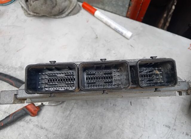 
								RENAULT Motorvezérlő full									